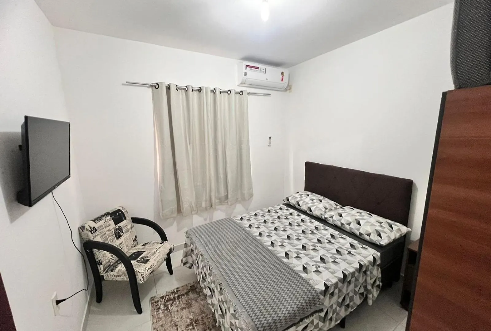 Apartamento Em Florianopolis Proximo Ao Aeroporto contacts